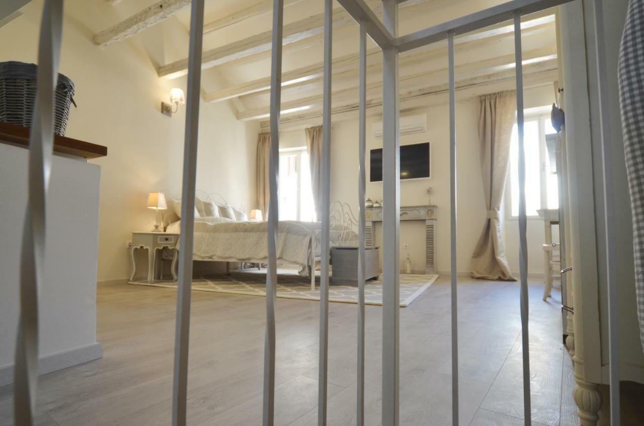 Casale *